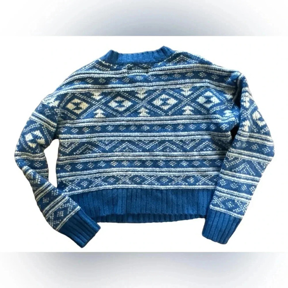 American Eagle Blue Stripe chevron Cropped Boxy Pullover Crewneck sweater NWT - Picture 2 of 5